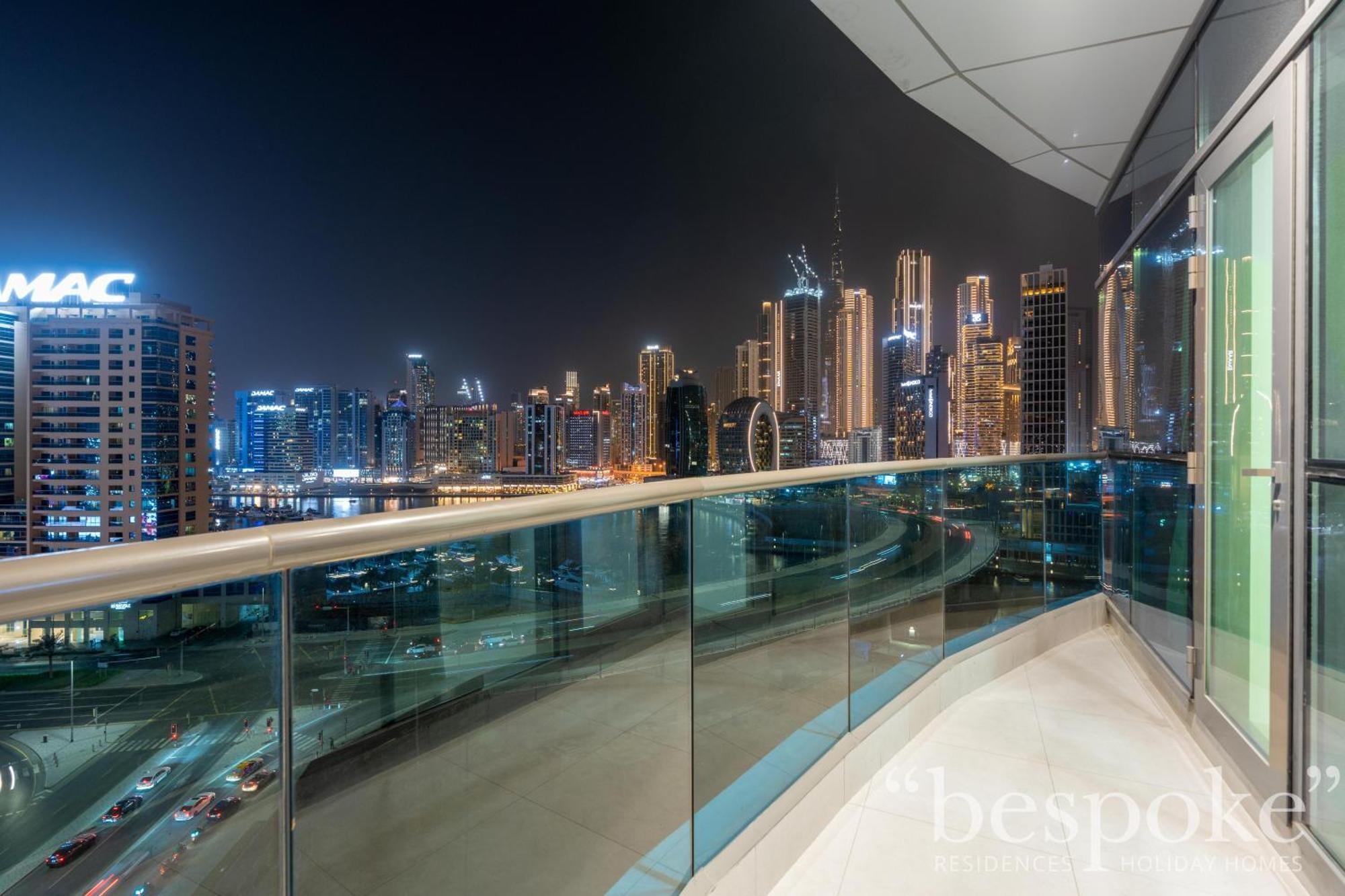 Bespoke - The Bay Residence, Stunning Views * Dubai