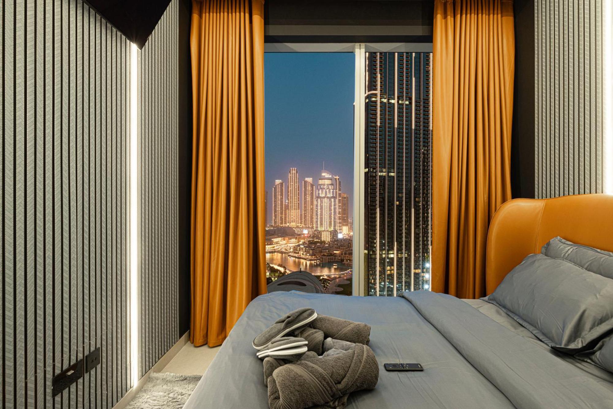 Kabene Exotic, Burj Khalifa & Fountain View, 5 Starts, 4 Bedroom, In Dubai