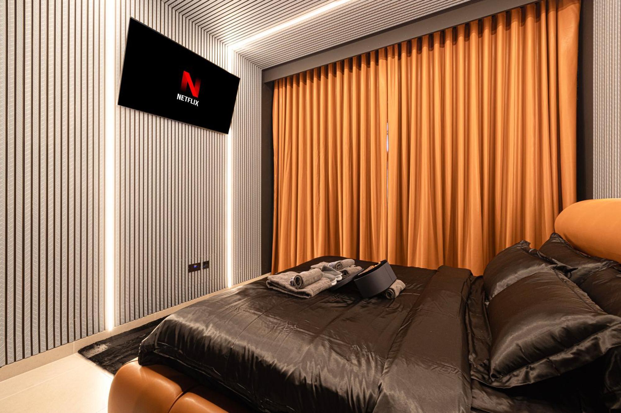 Apartment Kabene Exotic, Burj Khalifa & Fountain View, 5 Starts, 4 Bedroom, In