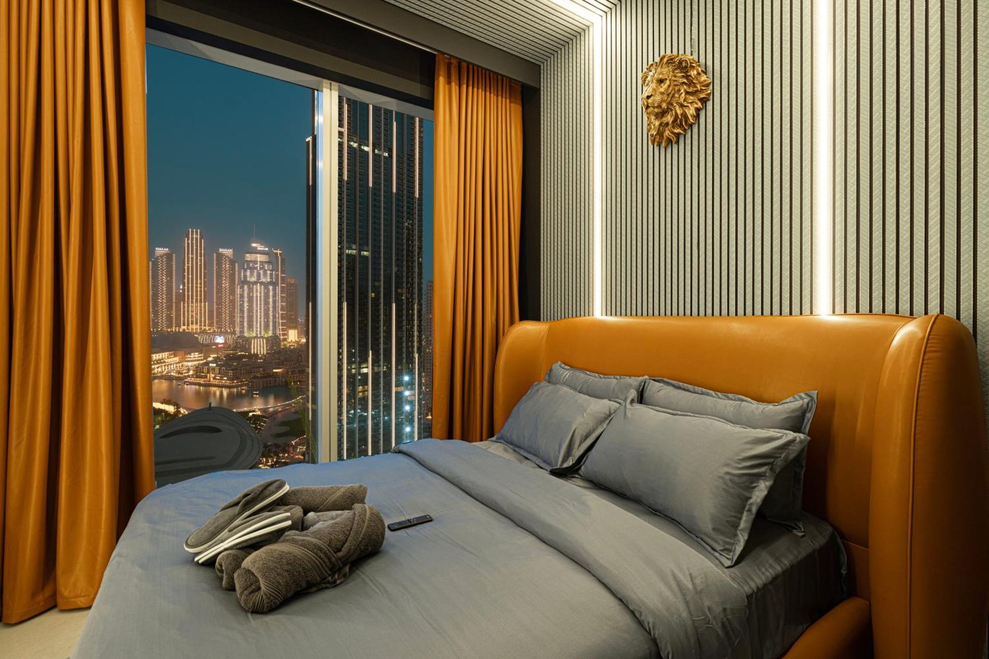 Kabene Exotic, Burj Khalifa & Fountain View, 5 Starts, 4 Bedroom, In Apartment Dubai