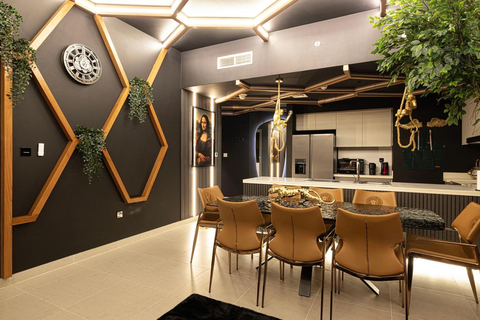 Kabene Exotic, Burj Khalifa & Fountain View, 5 Starts, 4 Bedroom, In Apartment
