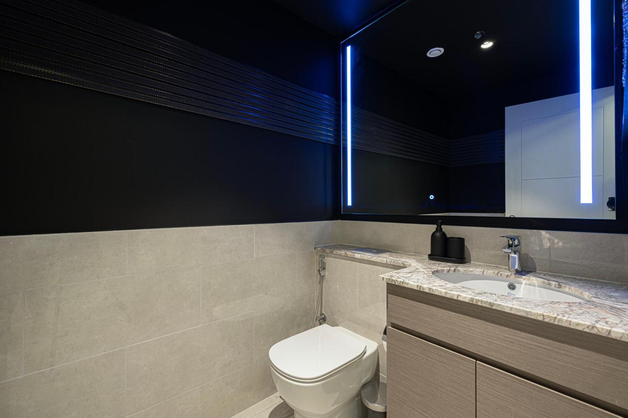 Apartment Kabene Exotic, Burj Khalifa & Fountain View, 5 Starts, 4 Bedroom, In
