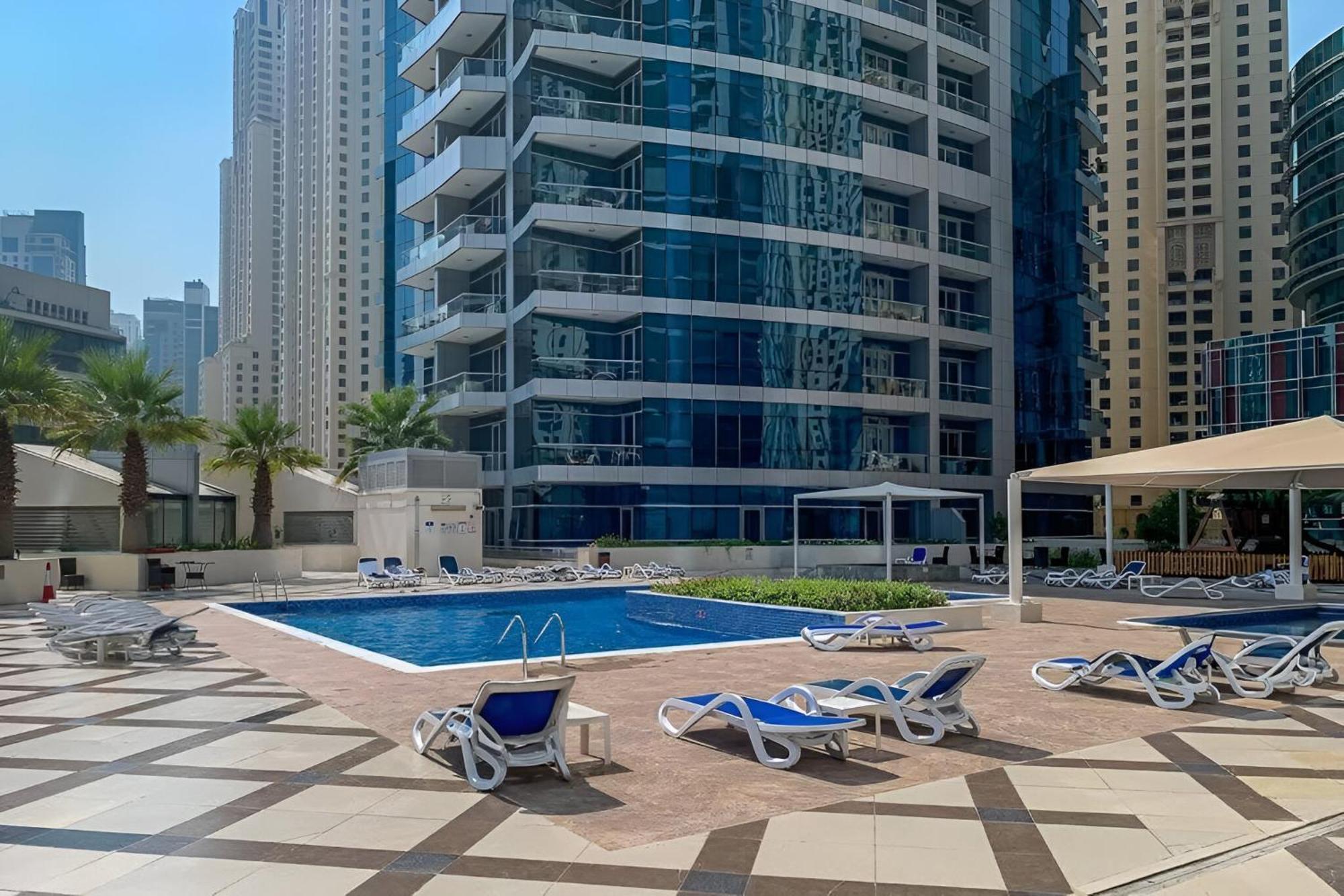 Vacay Lettings - Bay Tower - * Dubai