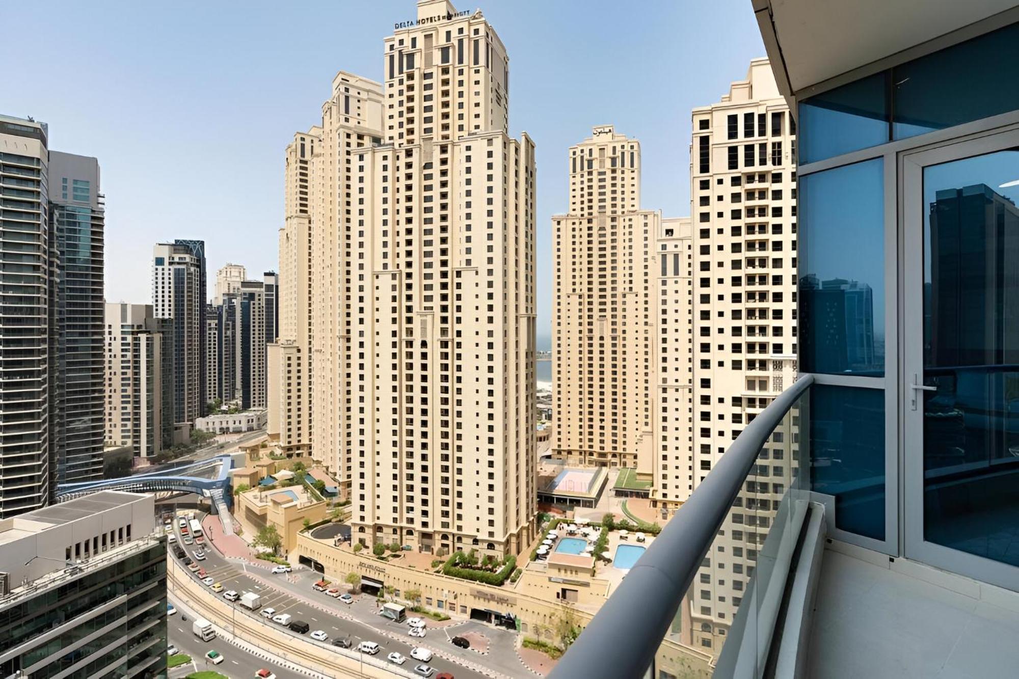Apartment Vacay Lettings - Bay Tower - *