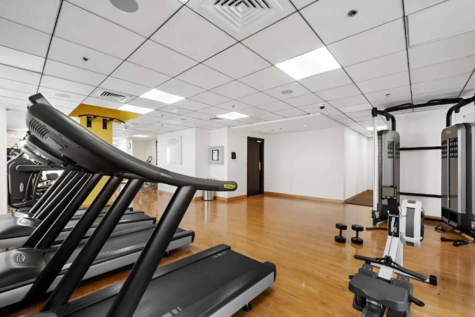 Vacay Lettings - Bay Tower - * Dubai