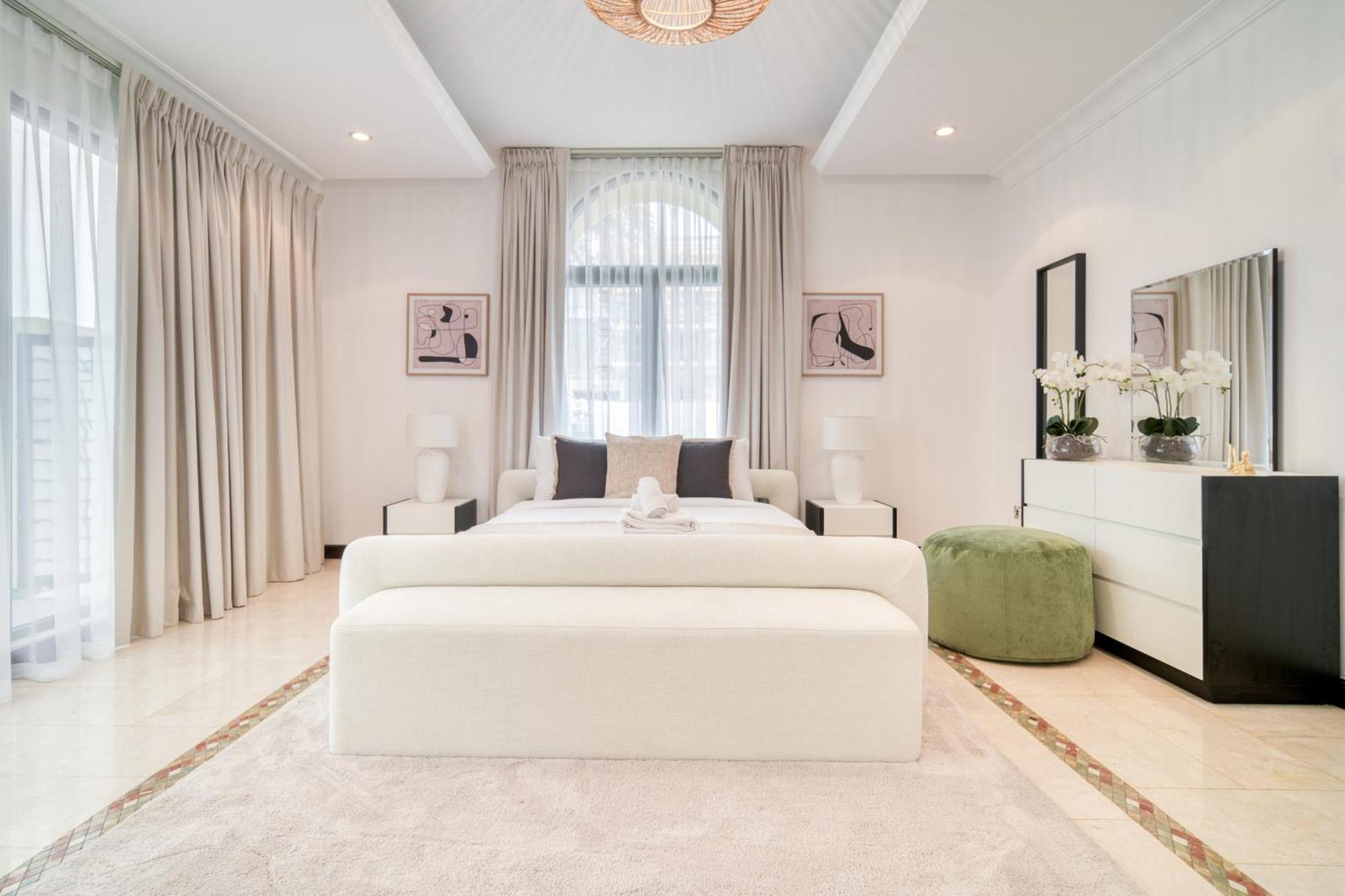 Frond D, Front Villa, Palm Jumeirah - Mint *