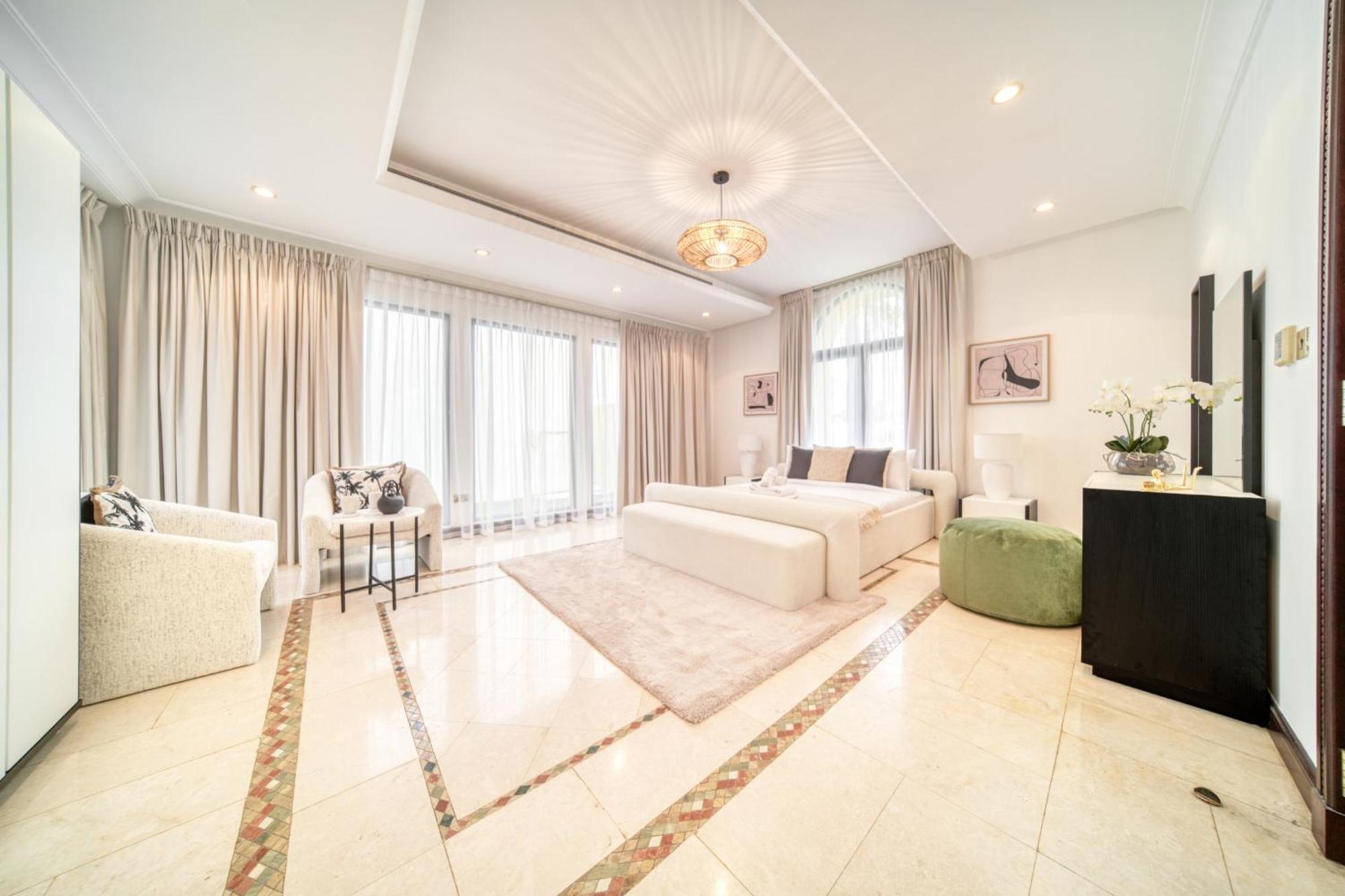 Frond D, Front Villa, Palm Jumeirah - Mint *