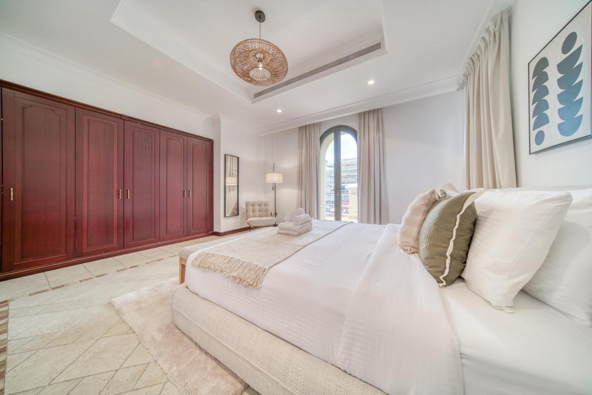 Frond D, Front Villa, Palm Jumeirah - Mint Dubai