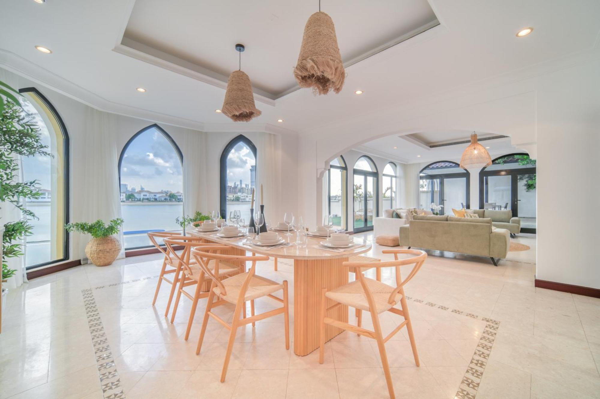 Frond D, Front Villa, Palm Jumeirah - Mint * Dubai