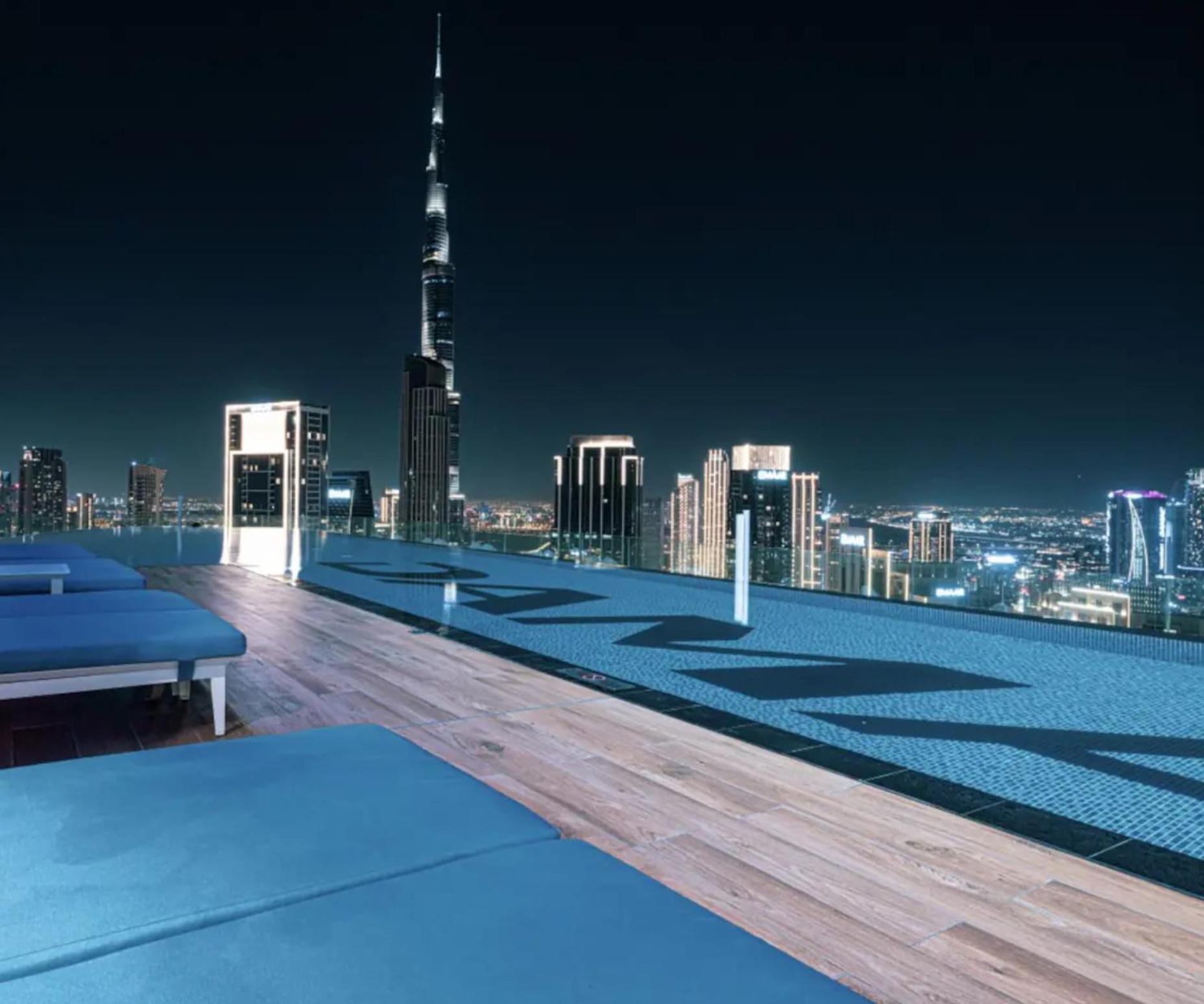 Apartment Bright High Floor In A 5 Star Resident Tower W Burj View And Access To 64th Infinity Pool, Gym, Sauna, Spa, Restaurants, Bars And