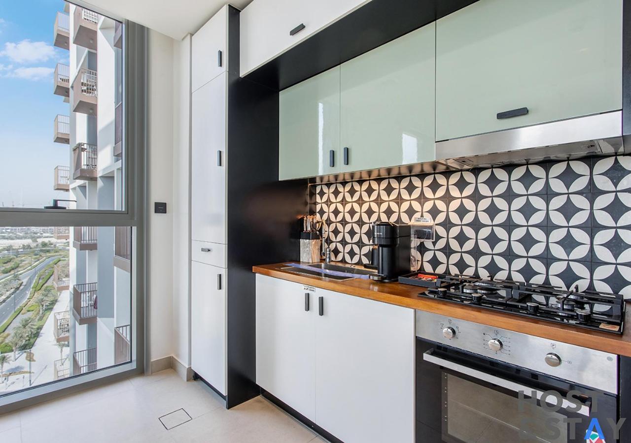 Elegant 2-br Retreat In Hills *