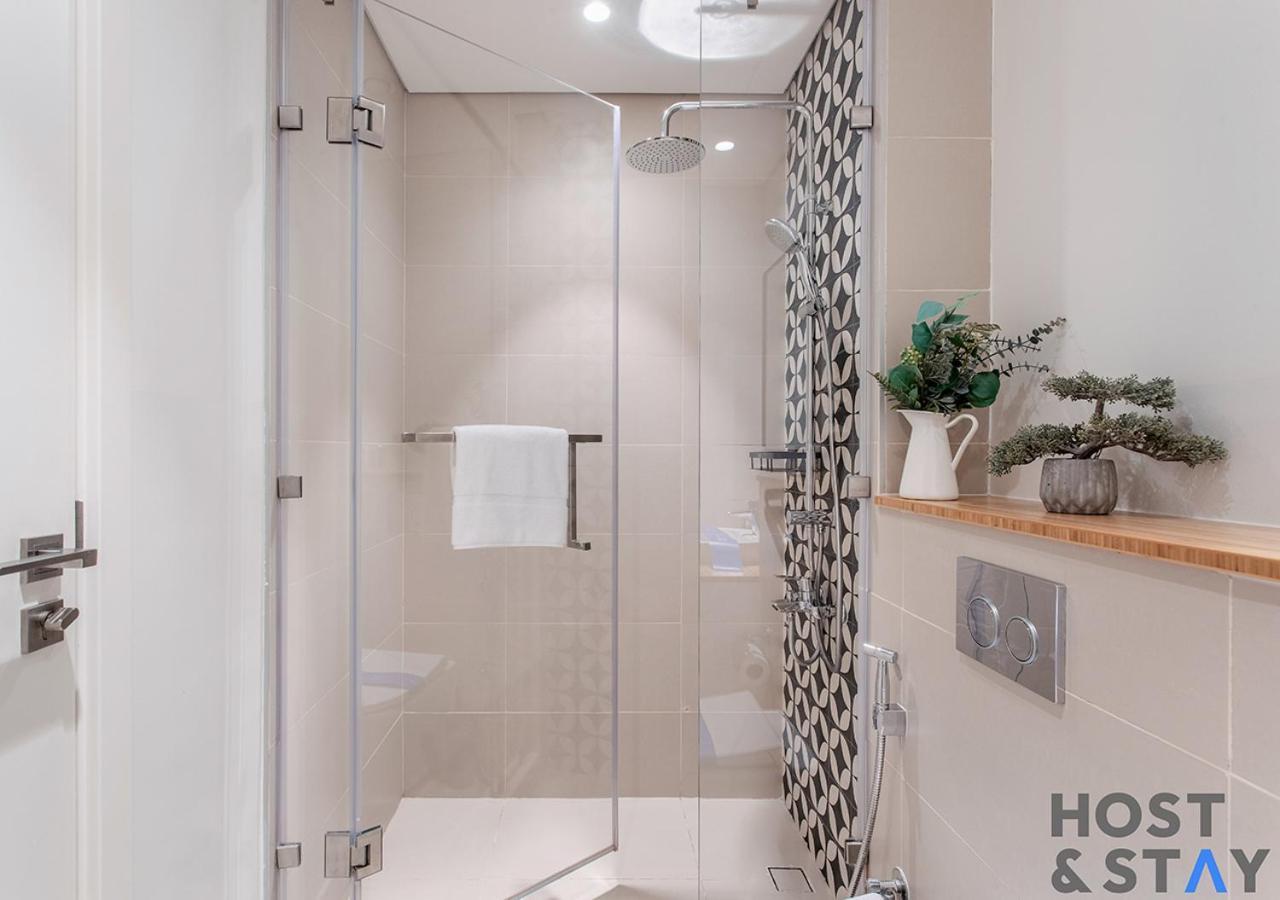 Elegant 2-br Retreat In Hills Apartment *