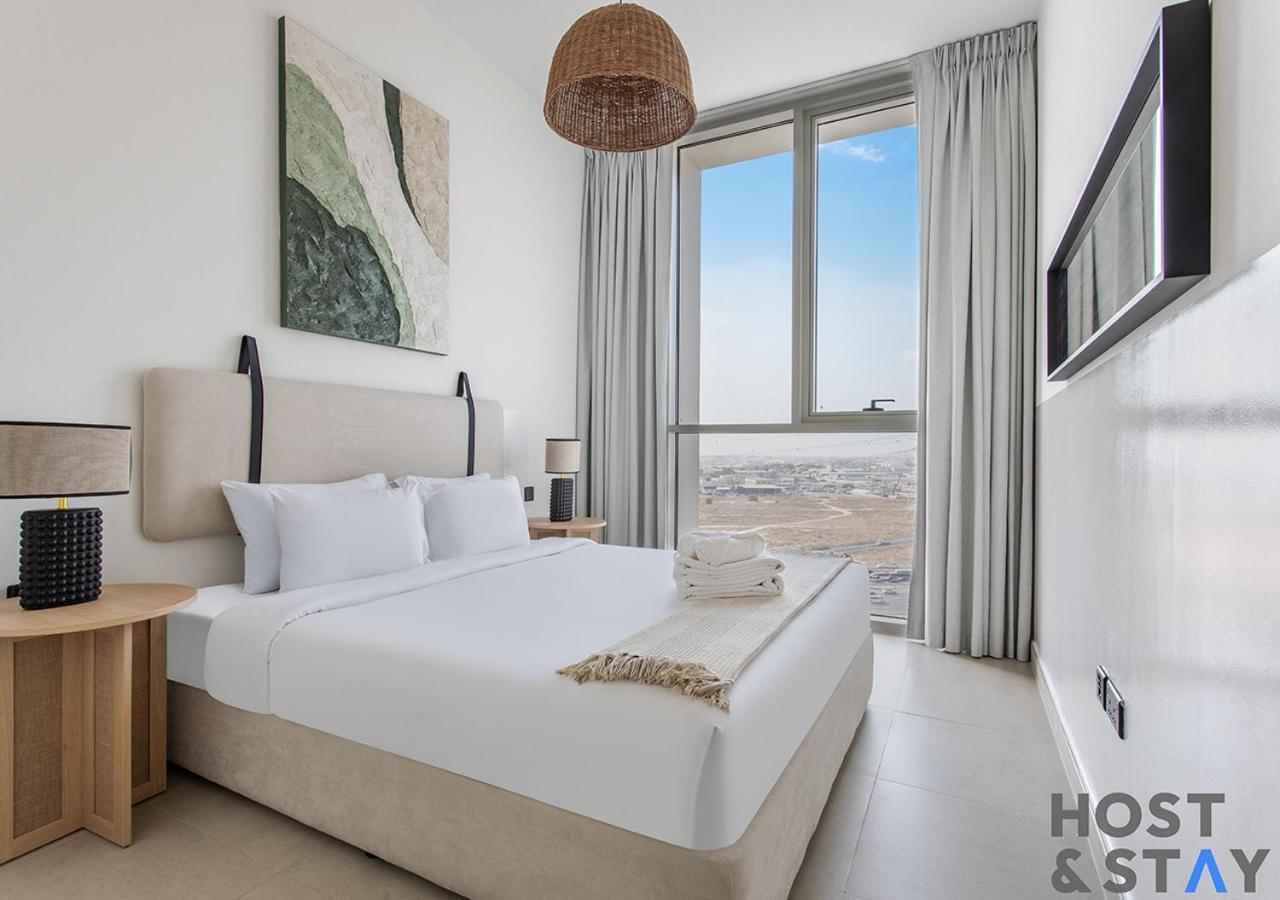 Elegant 2-br Retreat In Hills