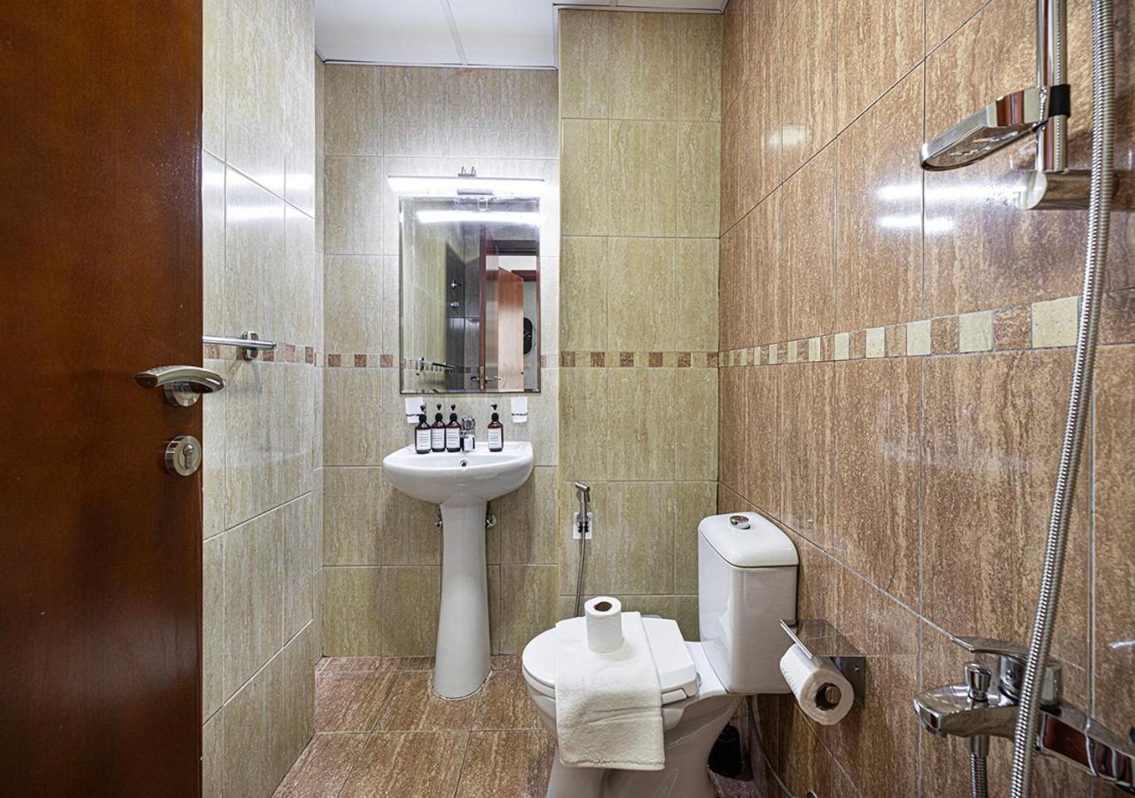 Luxury With Stunning View Apartment