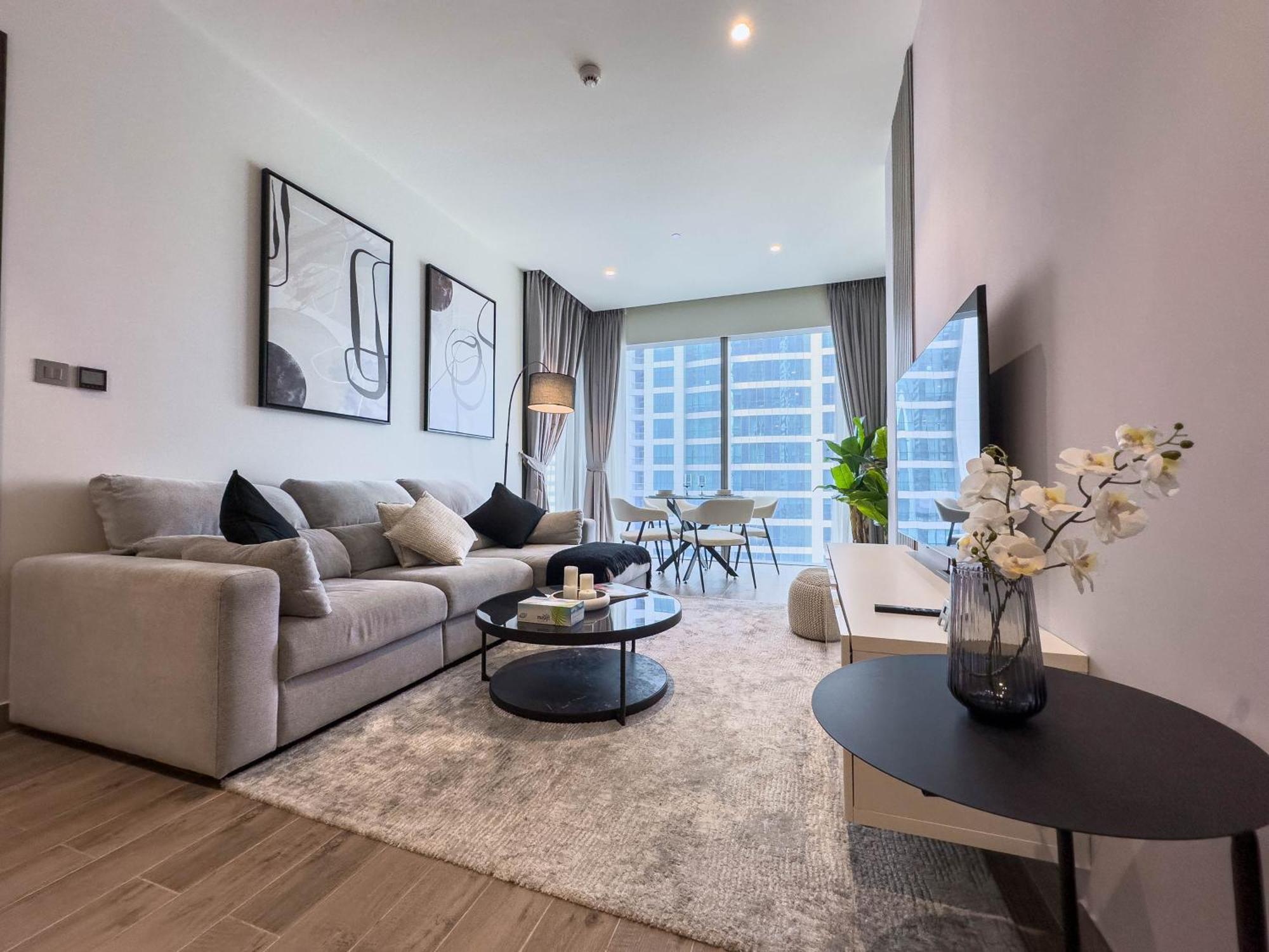 Naseem - Stylish 1br Overlooking The Marina