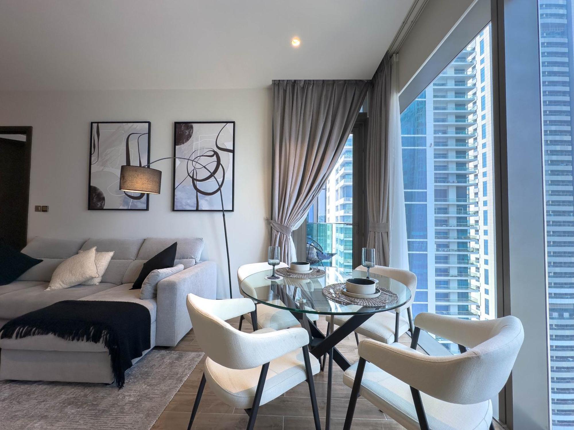 Naseem - Stylish 1br Overlooking The Marina