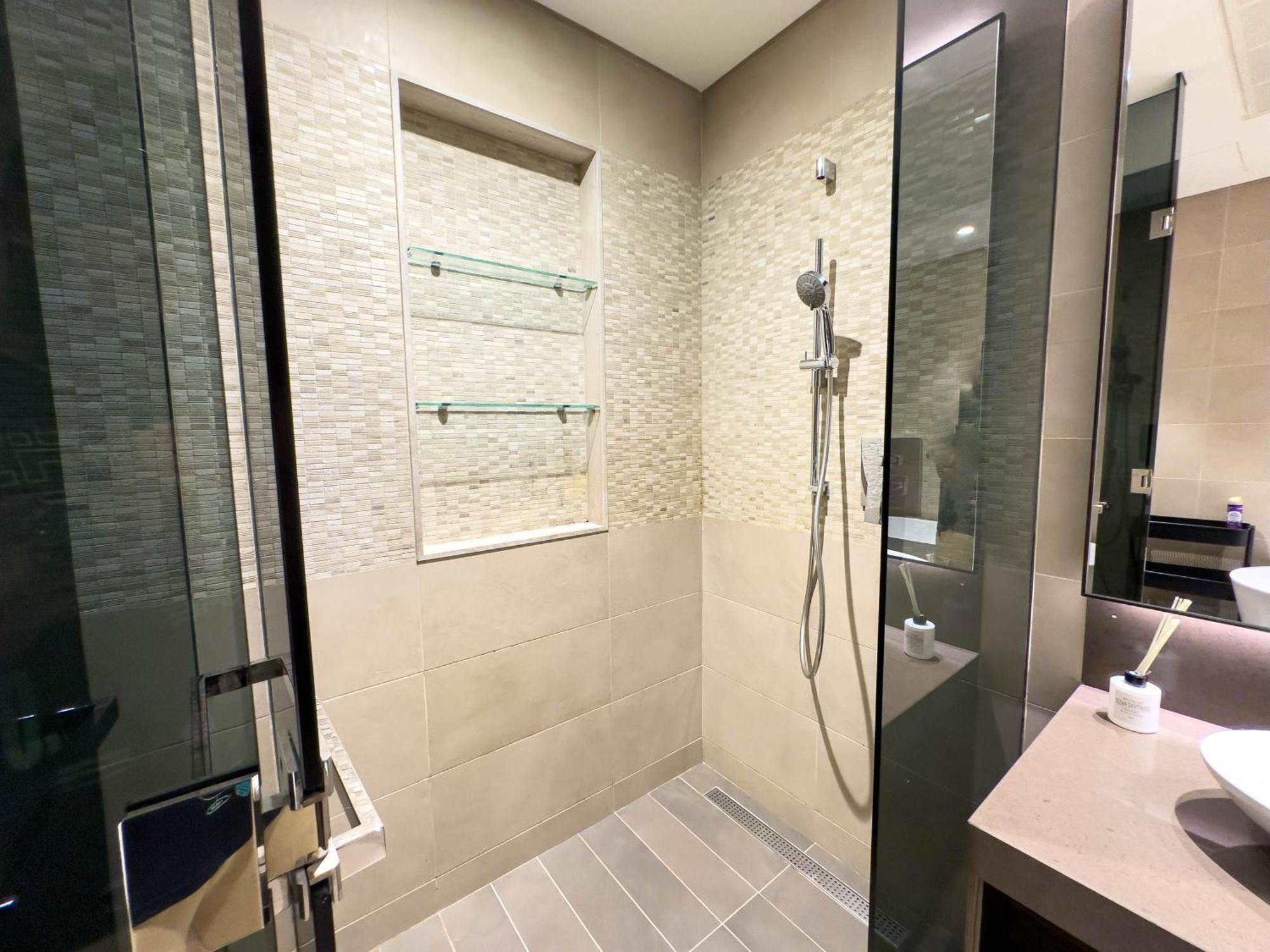 Naseem - Stylish 1br Overlooking The Marina Apartment