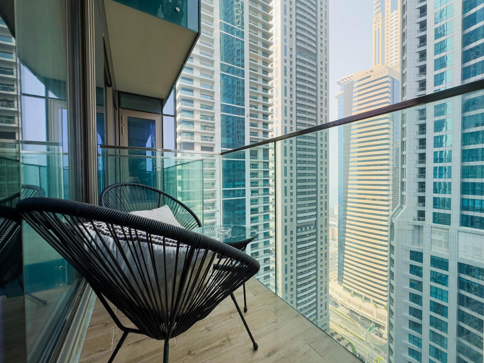 Naseem - Stylish 1br Overlooking The Marina Dubai