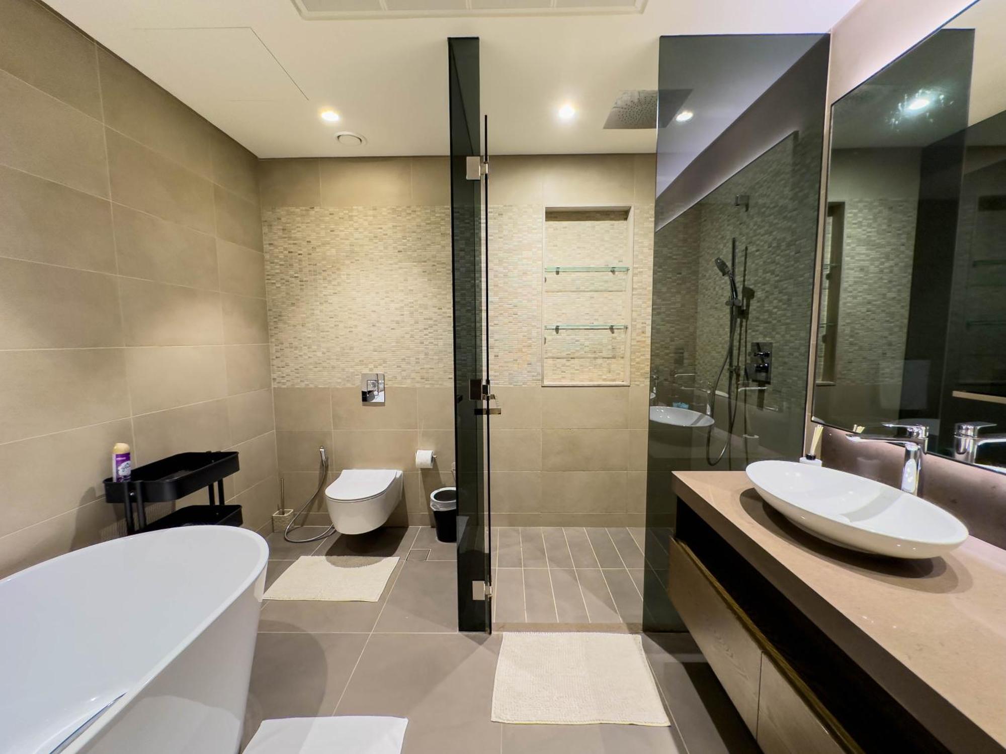Naseem - Stylish 1br Overlooking The Marina Dubai