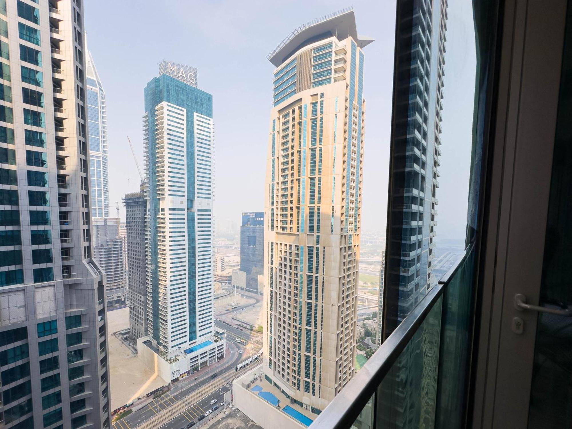 Apartment Naseem - Stylish 1br Overlooking The Marina Dubai