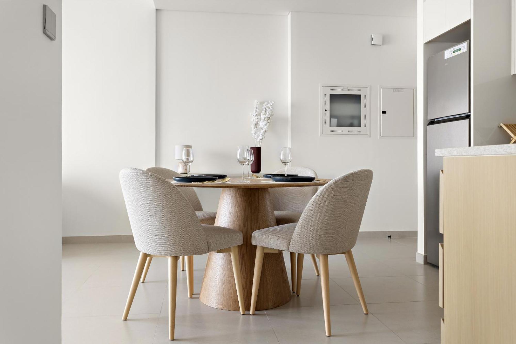 Vayk - Stylish 1br In Downtown Near Mall Apartment