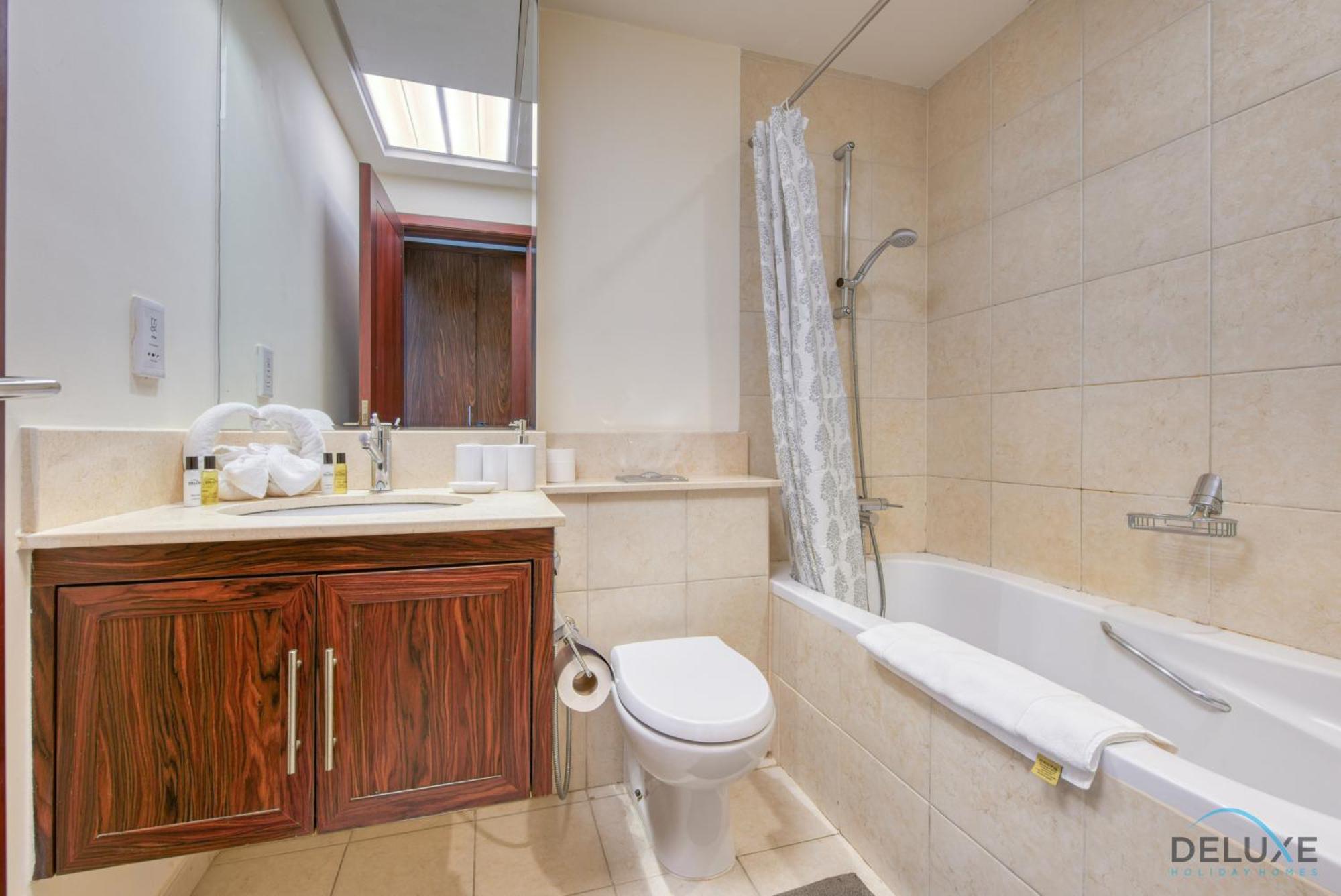 Burj Khalifa Vicinity Perfect 1br Escape, Residences 7, Downtown By Deluxe Homes Dubai