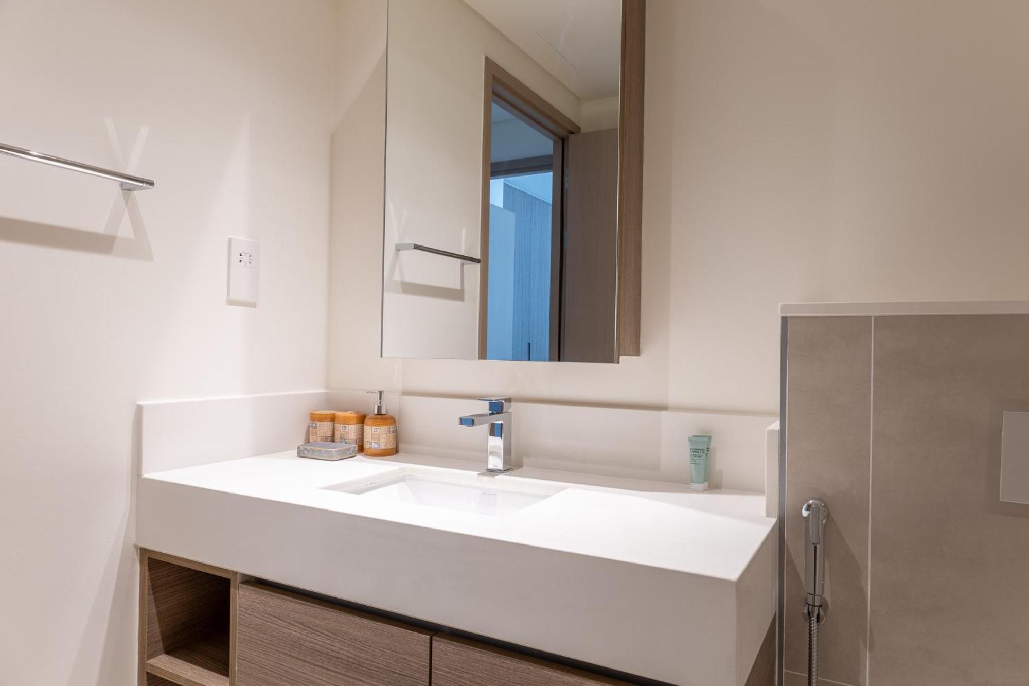 Elegant 1 Bedroom In Creek Edge Apartment Dubai