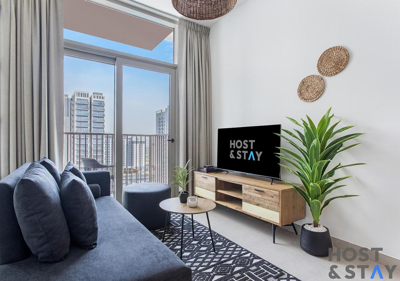 Elegant 1br In Collective, Hills * Dubai