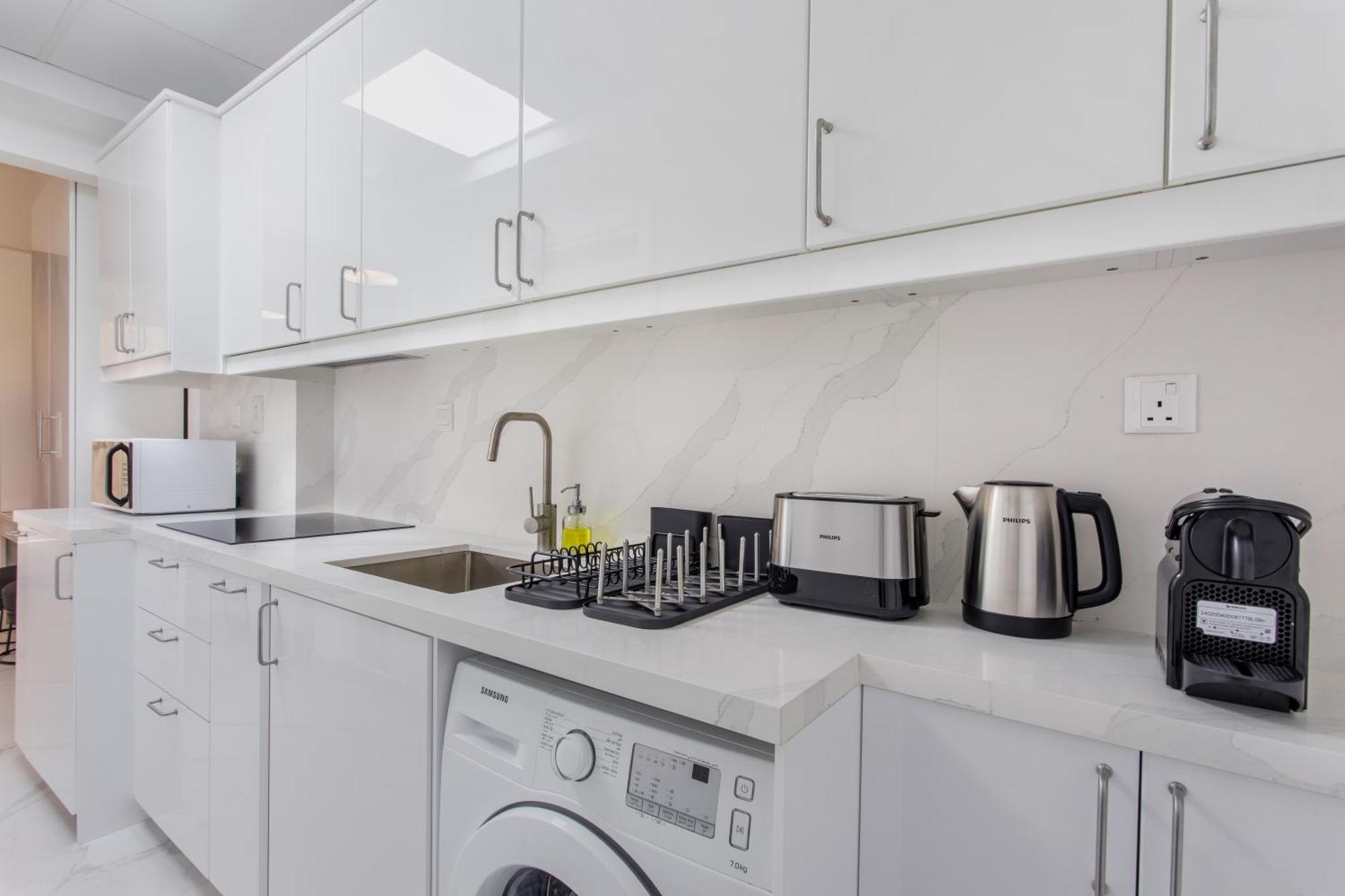 Apartment Newly Renovated Stu Marina Escan Tower