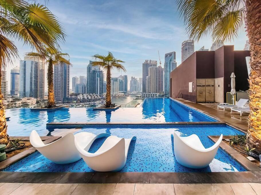 Blissful Marina Haven