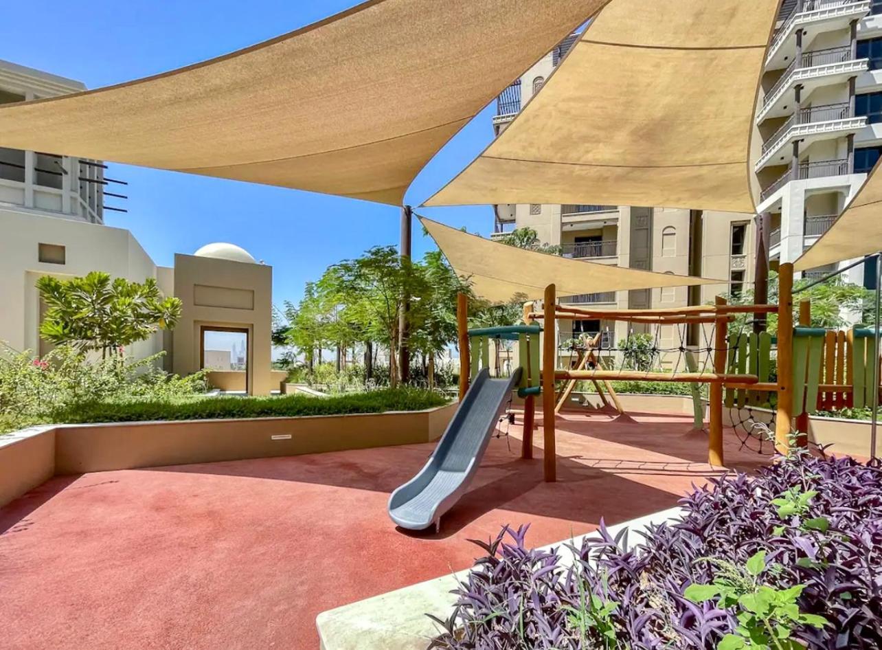 Apartment Luxury One Bedroom Dubai