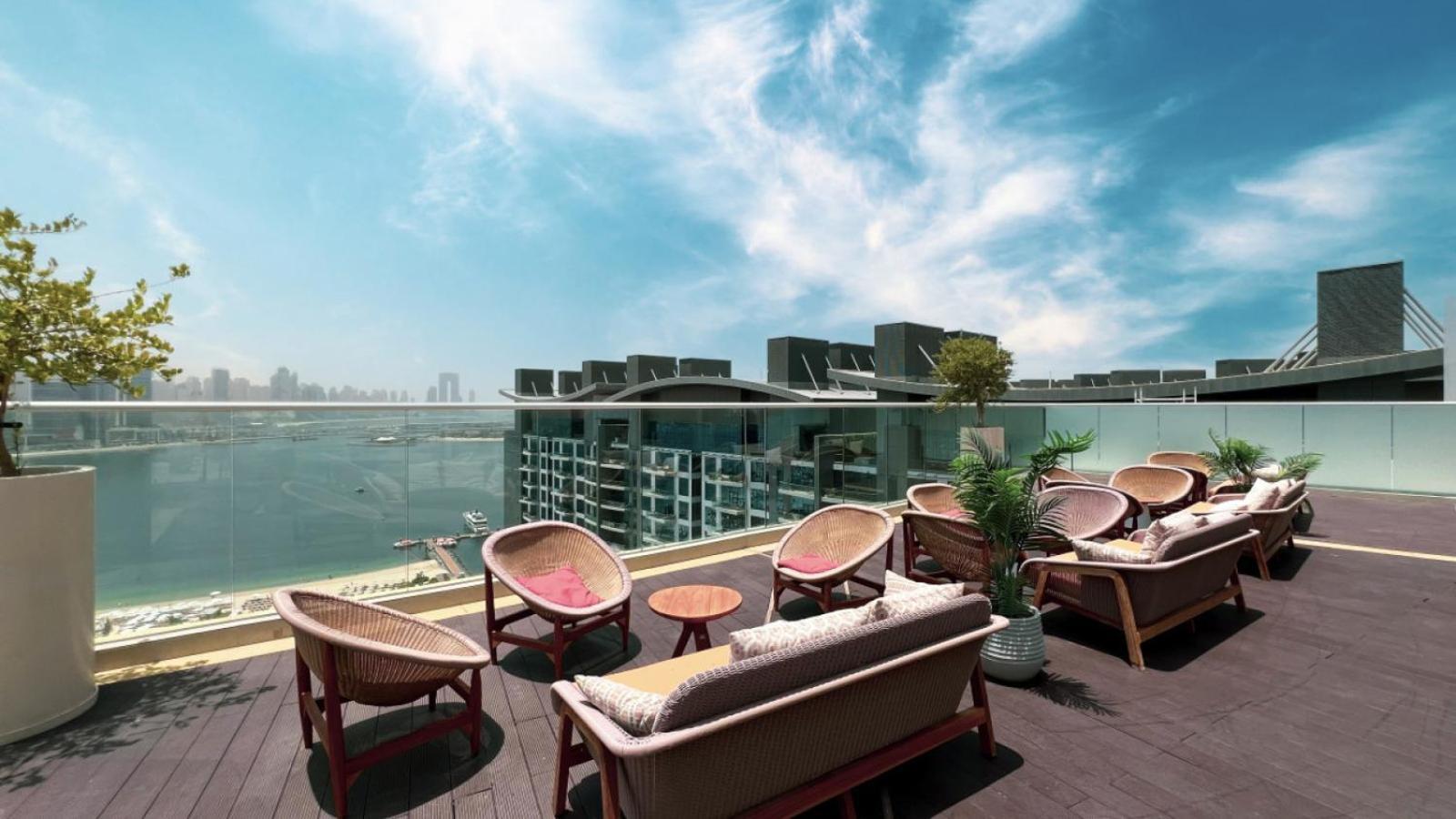 Palm Jumeirah - Free Infinity Pool & Private Beach Apartment Dubai