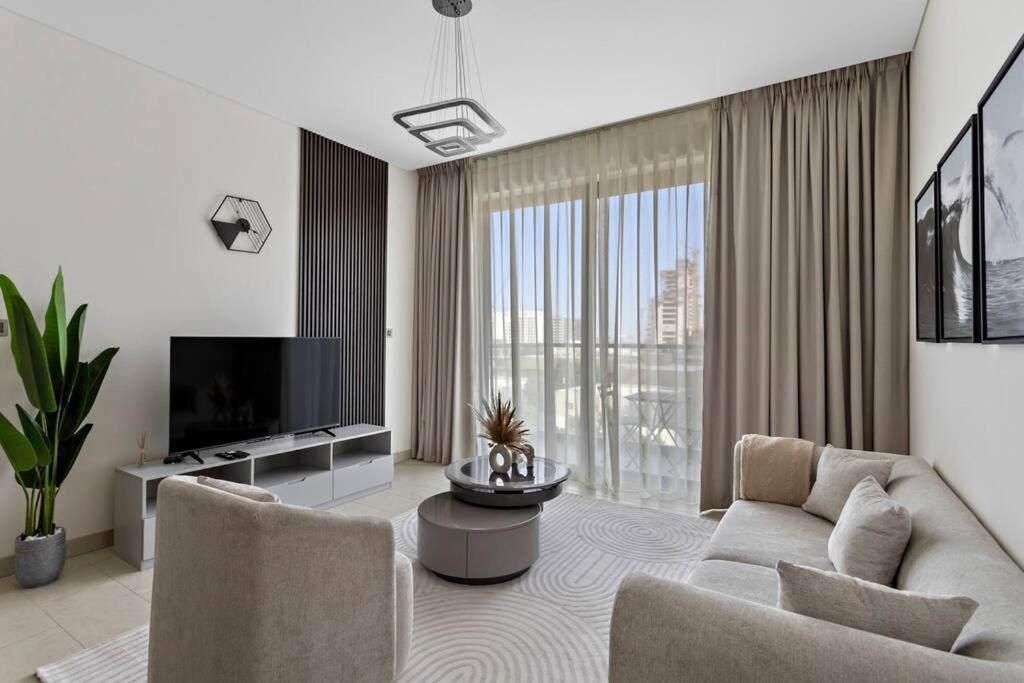 Brand New 1br In Prime Location Dubai
