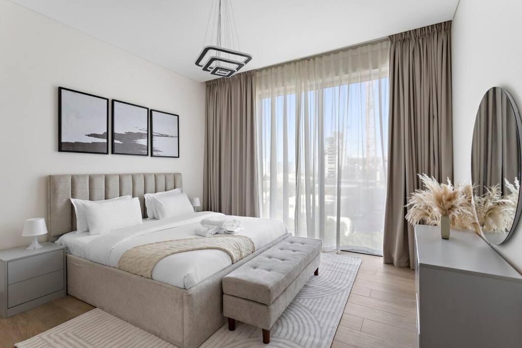 Apartment Brand New 1br In Prime Location *