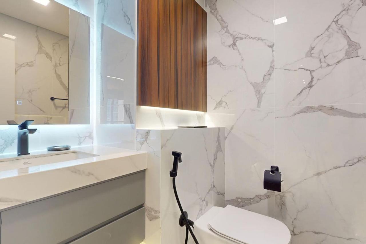Rimal 1 - Opulant Two Bedroom Apartment Dubai