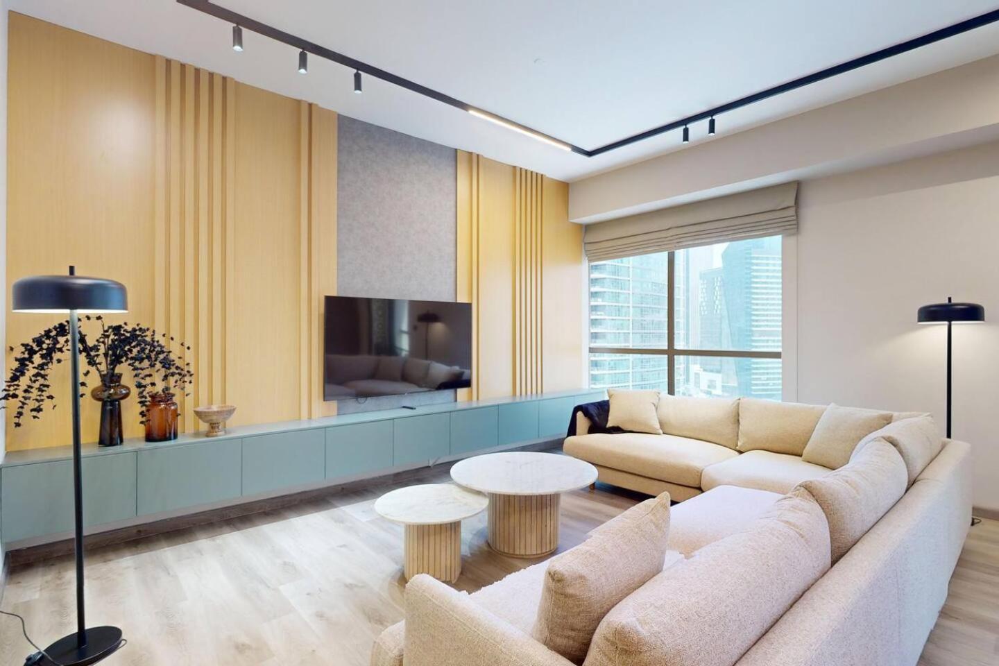 Rimal 1 - Opulant Two Bedroom * Dubai