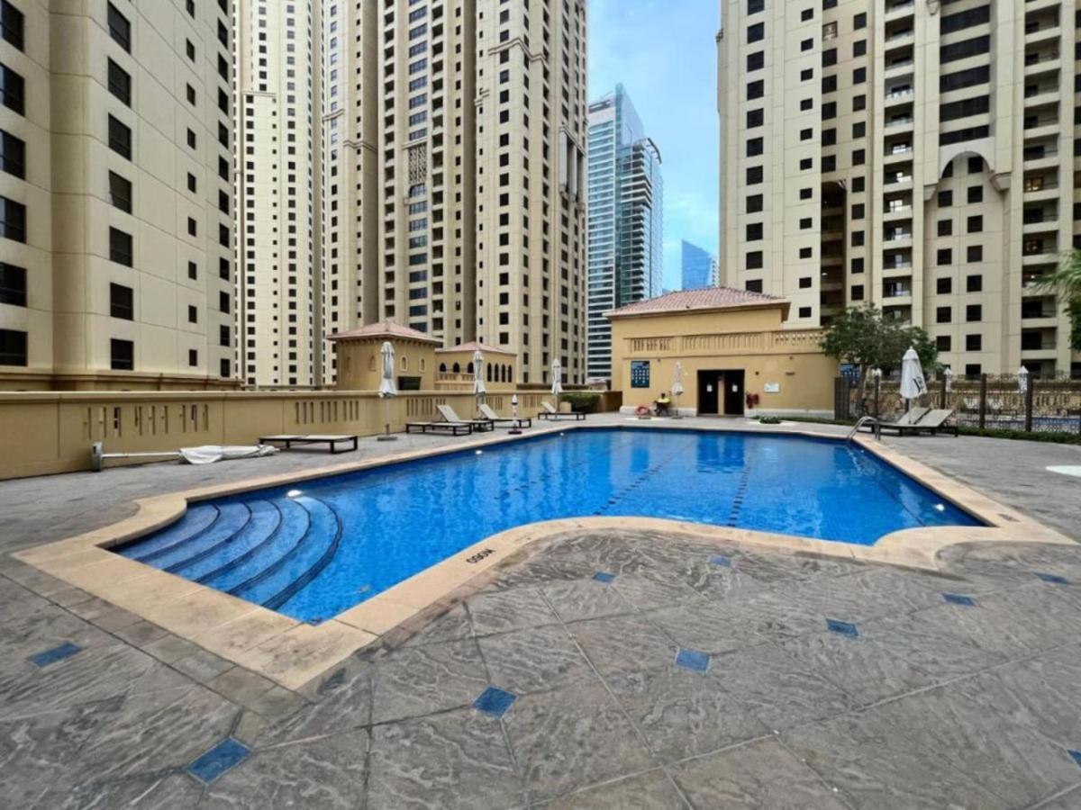 Rimal 1 - Opulant Two Bedroom * Dubai