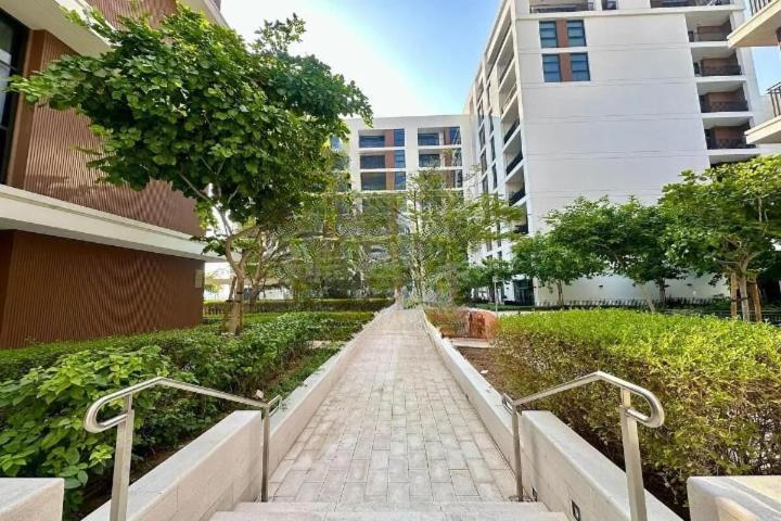 Hills Dreamin Spacious 1br With Balcony Dubai