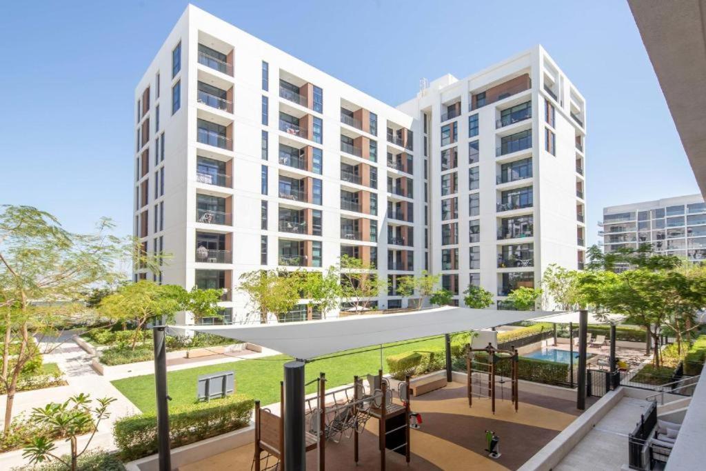 Apartment Hills Dreamin Spacious 1br With Balcony *