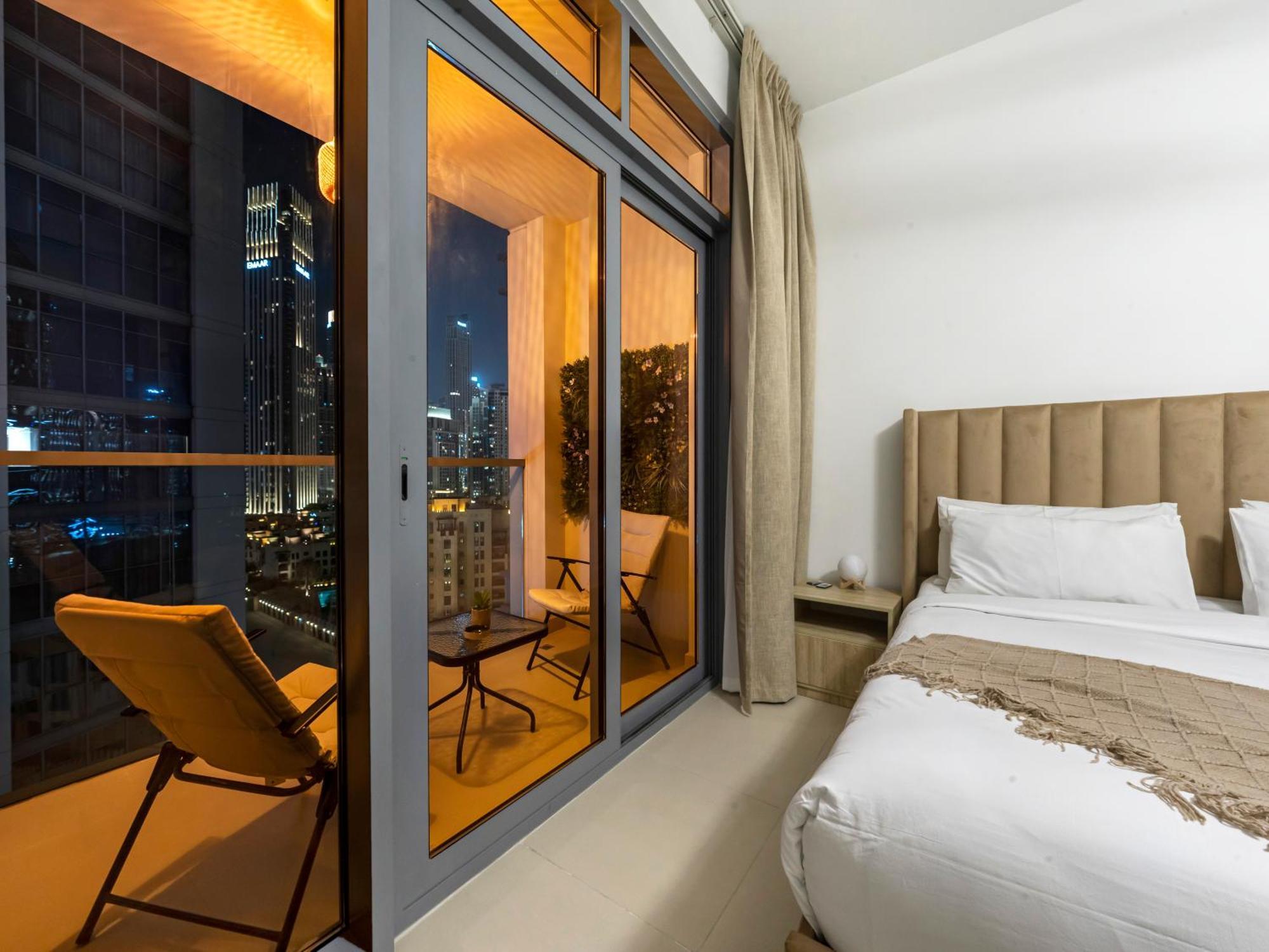 Downtown With Burj Khalifa View Haven Heights Homes Apartment