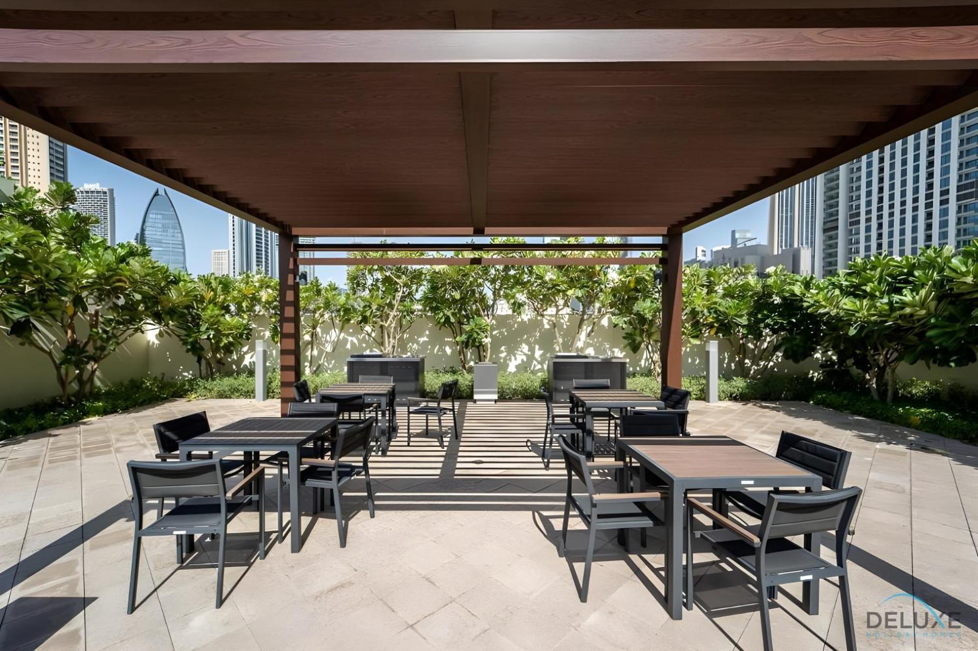 Charming 1br In Downtown Views 1, Downtown By Deluxe Homes Dubai