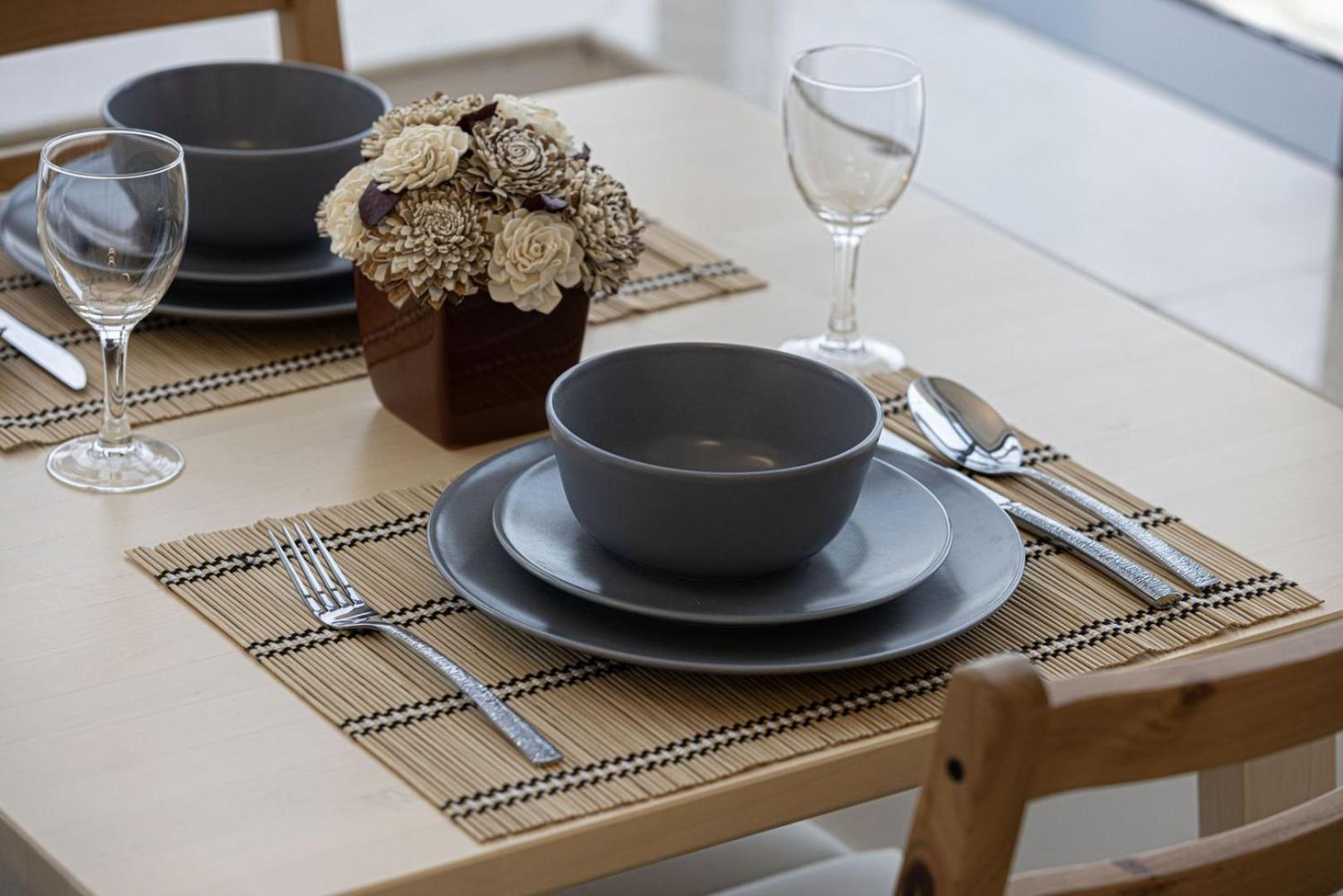 Luxe | In Jvc | Cozy And Stylish *