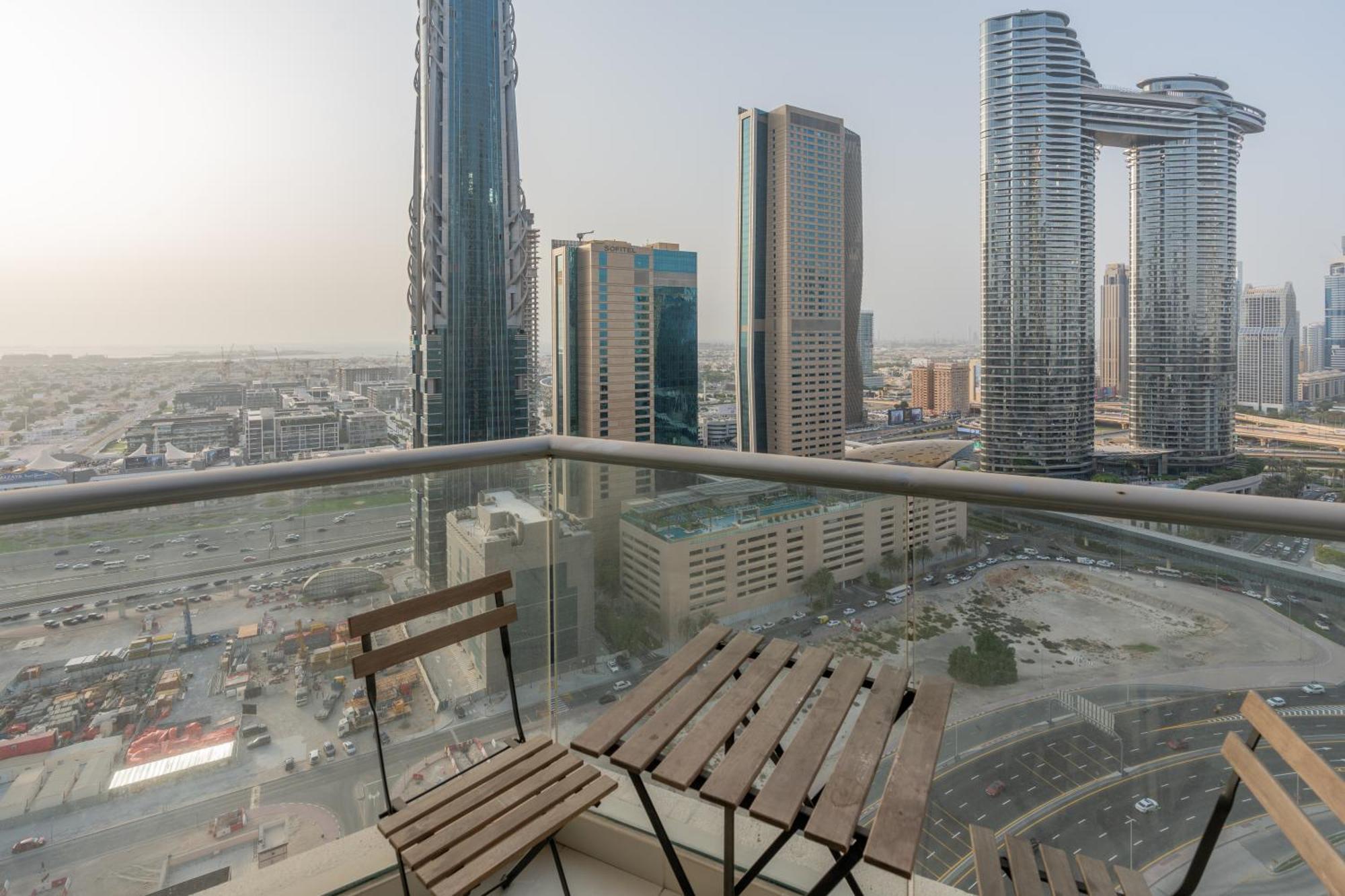 Vacay Lettings - Lofts Dubai