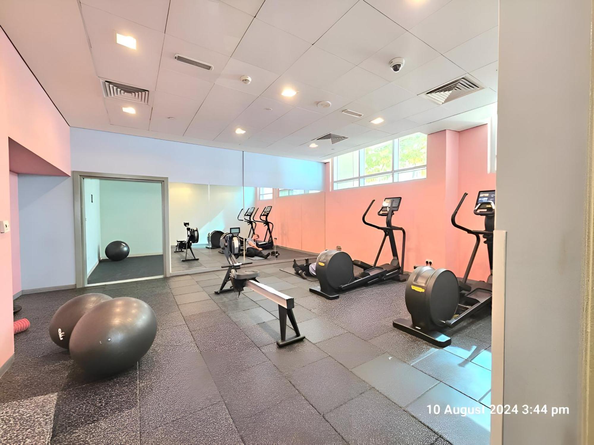 Vacay Lettings - Lofts Dubai