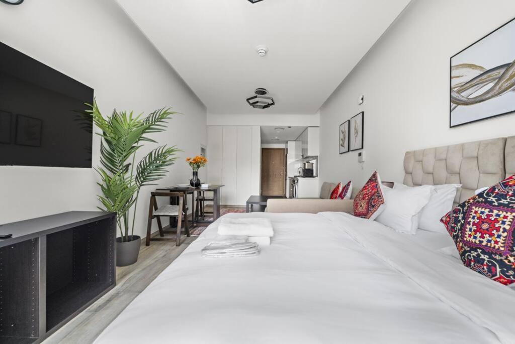 Apartment Spacious In Prime Location