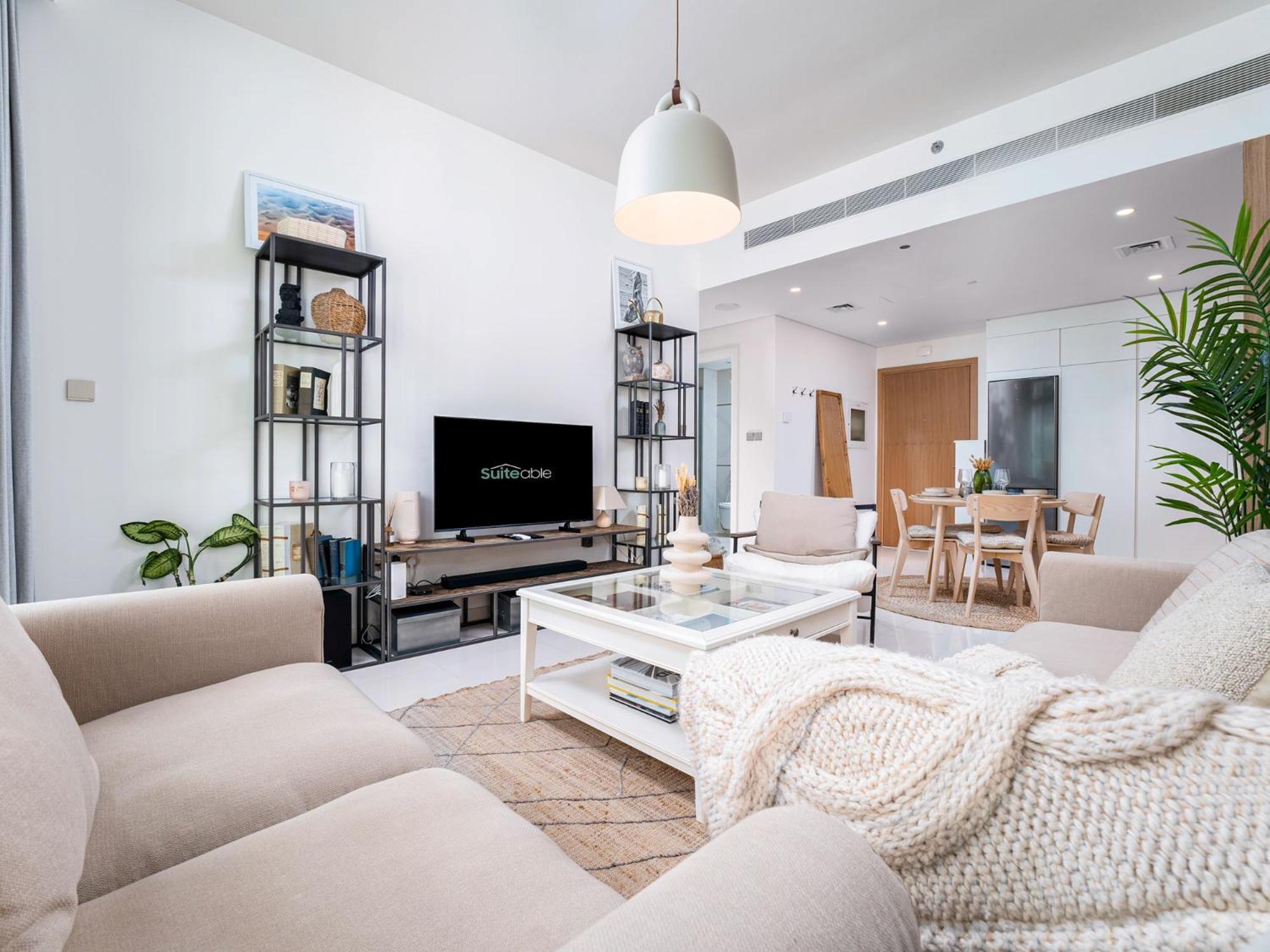 Apartment Luxury Living In Emaar Beachfront W Private Dubai