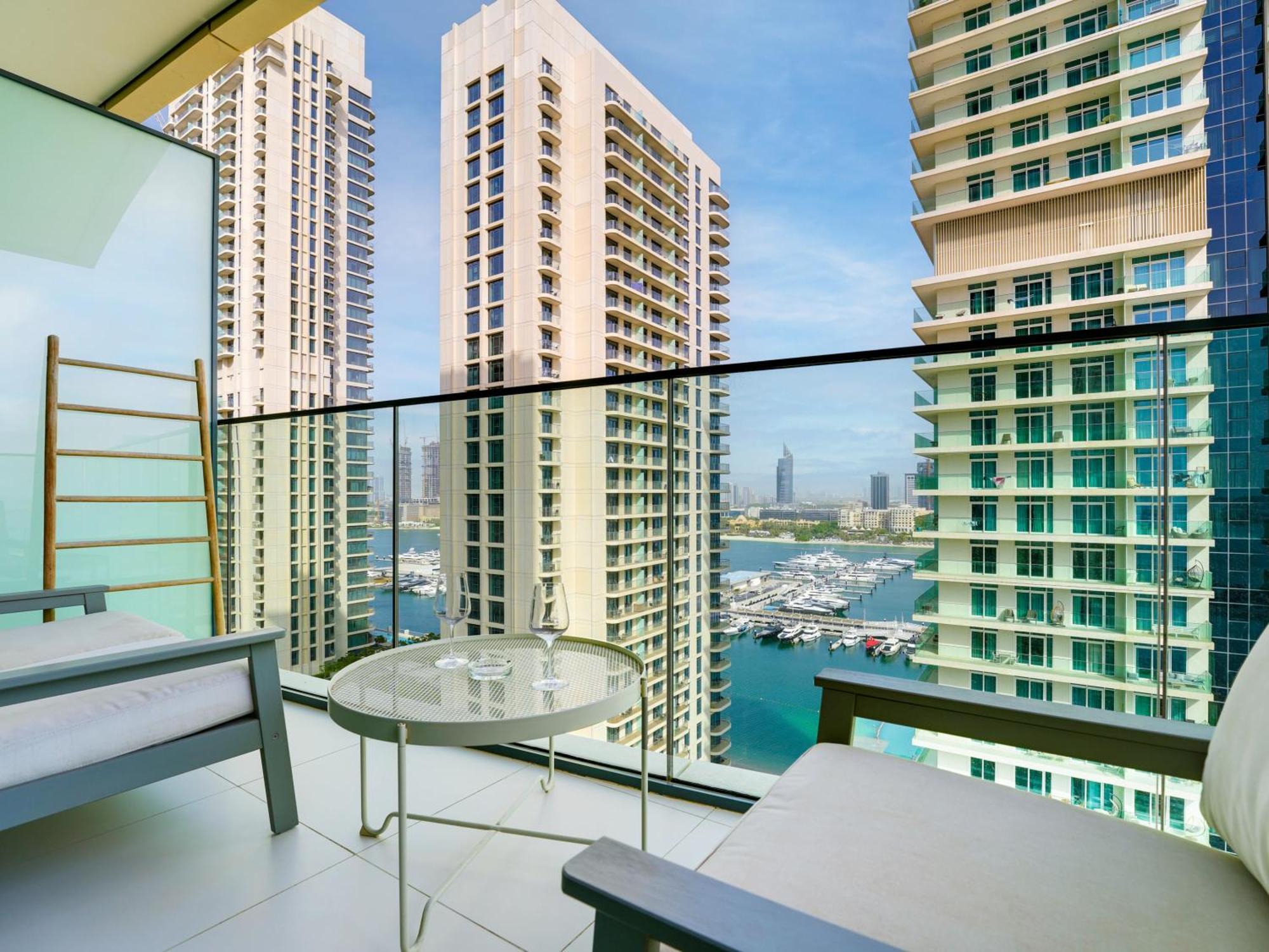 Luxury Living In Emaar Beachfront W Private *