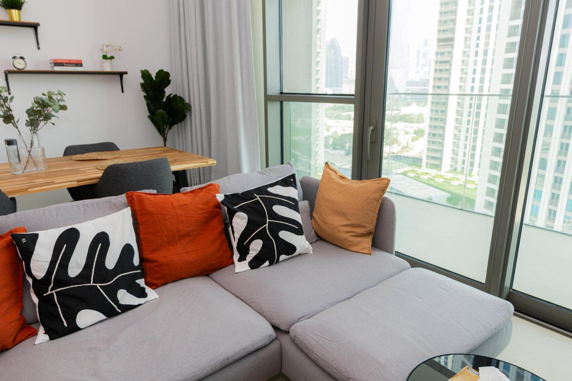 Elite Escape - 1 Bhk Getaway Mall Access - 1509 Apartment Dubai