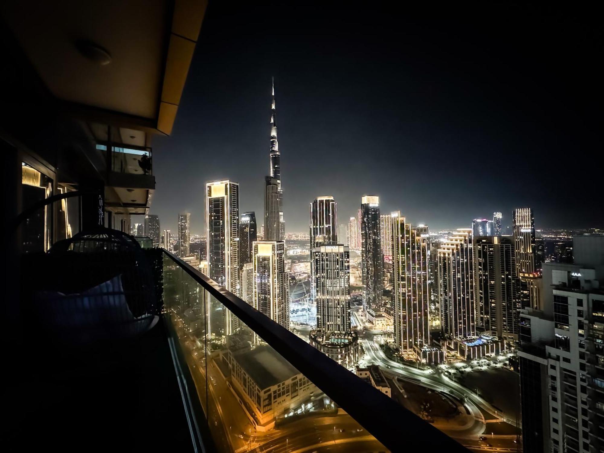 Apartment Paramount Midtown - 53rd Floor 2bedroom With Famous Roof Infinity Pool Overlooking Burj Khalifa