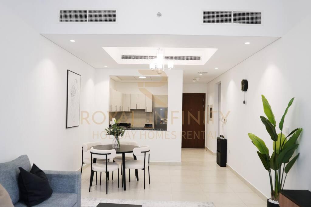 Furnished 1bedroom Equipped Kitchen Near Airport & Metro Idea For Family And Business *